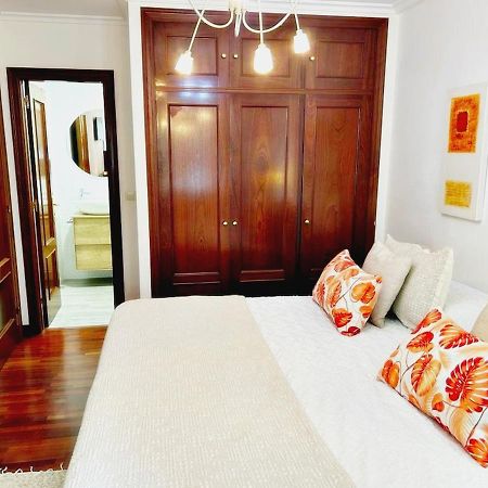 Apartamento Holibai, Amiguinos, Amplia Vivienda Con Parking Al Lado De La Playa Baiona Exterior foto
